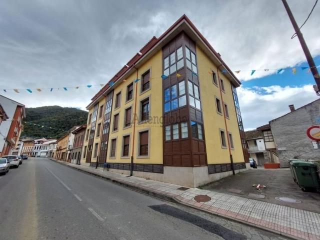 Piso en venta en Aller