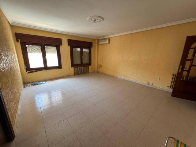 Piso en venta en Almadén, Castilla-La Mancha
