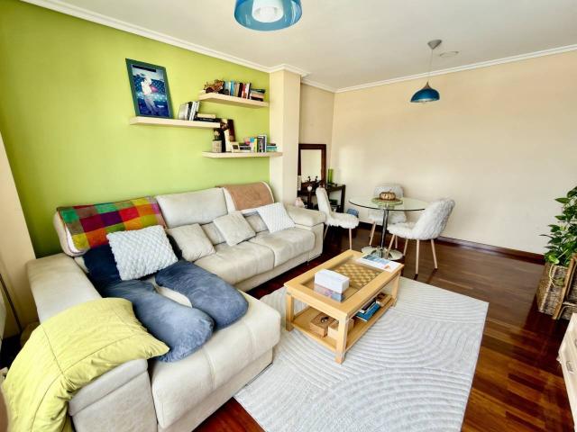Piso en venta en Cordeda, A Coruña