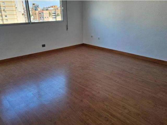 Piso en venta en Los Ángeles, Almería