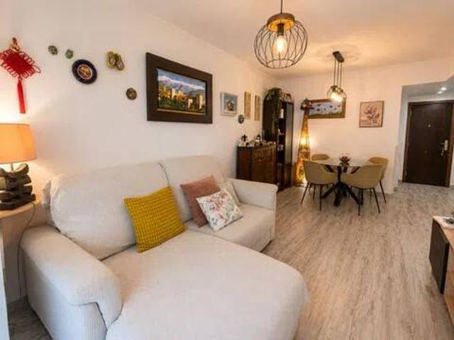 Piso en venta en Retamar, Almería