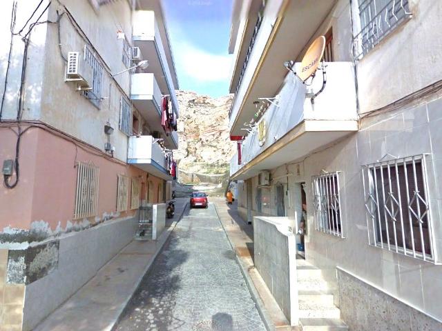 Piso en venta en Almedina, Almería
