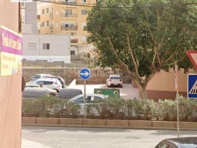 Piso en venta en Almedina, Almería