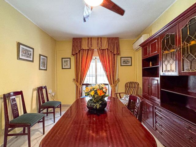 Piso en venta en Almedina, Almería