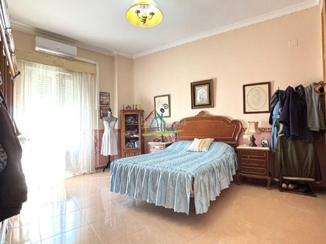 Piso en venta en El Condado, Andalucía