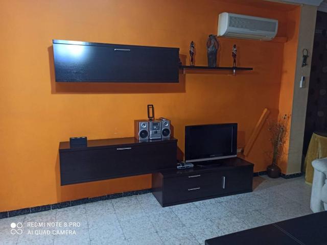 Piso en venta en Alozaina