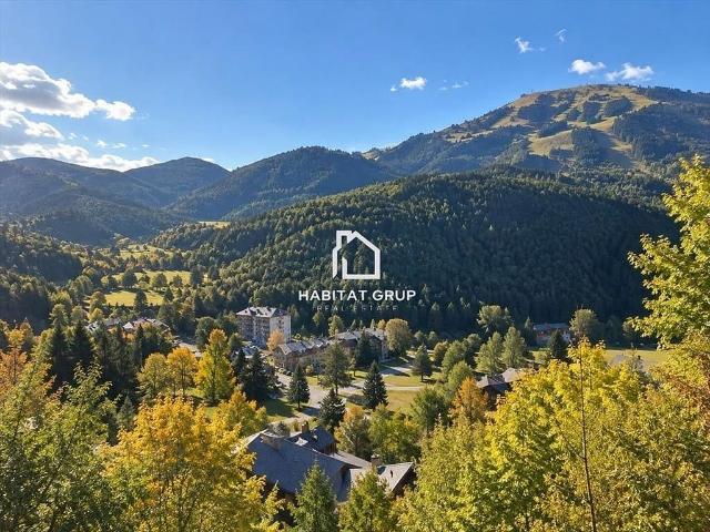 Piso en venta en Alp, Girona