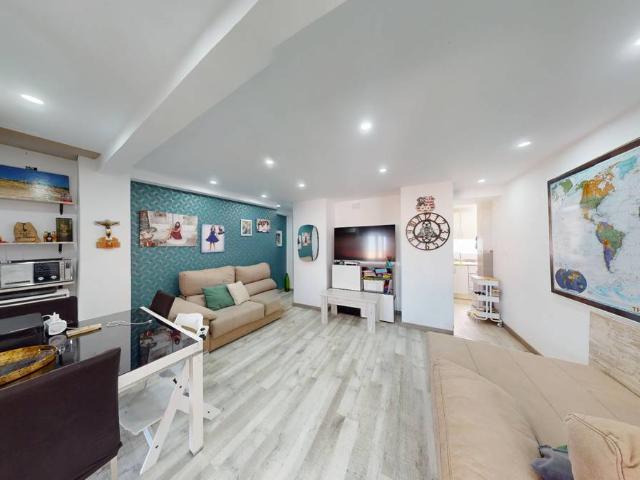 Piso en venta en Casco Antiguo - Santa Cruz - Ayuntamiento, l'Alacantí