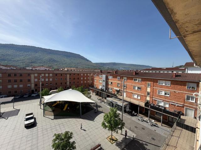 Piso en venta en Sakana, Navarra
