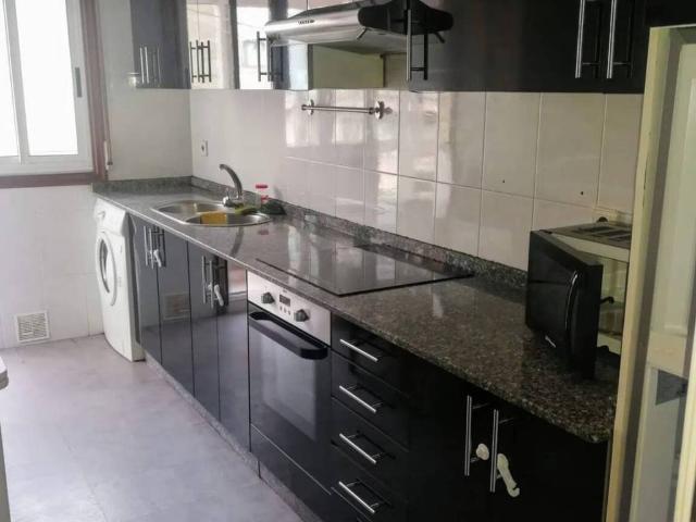 Piso en venta en Ames, Seidón