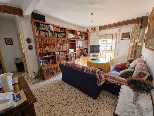 Piso en venta en Huertas y Extyramuros, Andújar