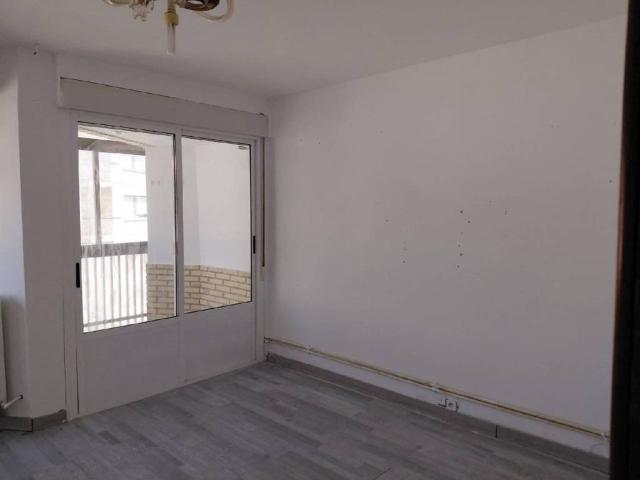 Piso en venta en Anguciana, La Rioja