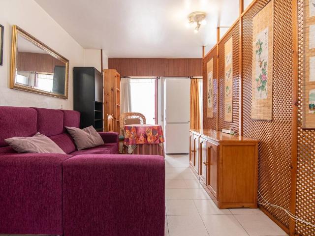 Piso en venta en Ares, Ferrol