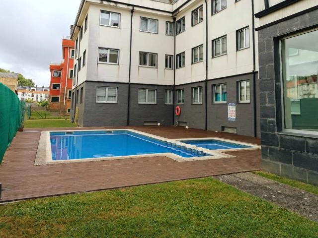 Piso en venta en Ares, Ferrol