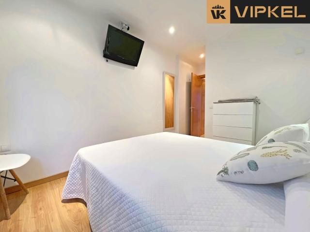 Piso en venta en Ares, Ferrol