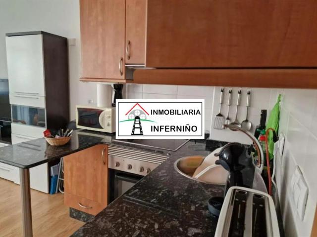 Piso en venta en Ares, Ferrol