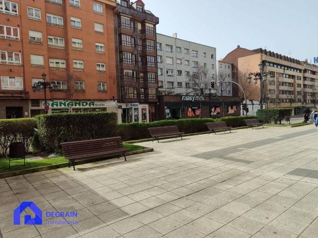 Piso en venta en Centro, Oviedo