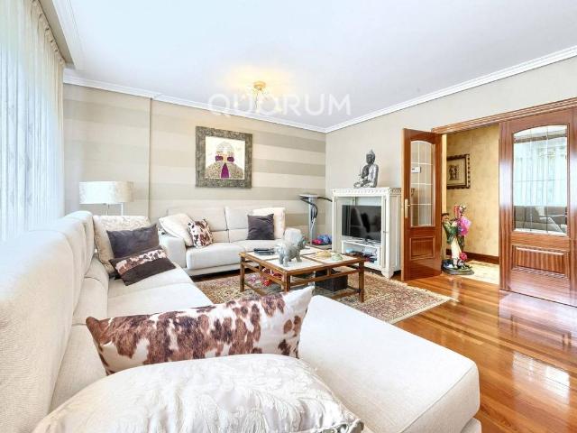 Piso en venta en Arrigorriaga, Guipúzcoa