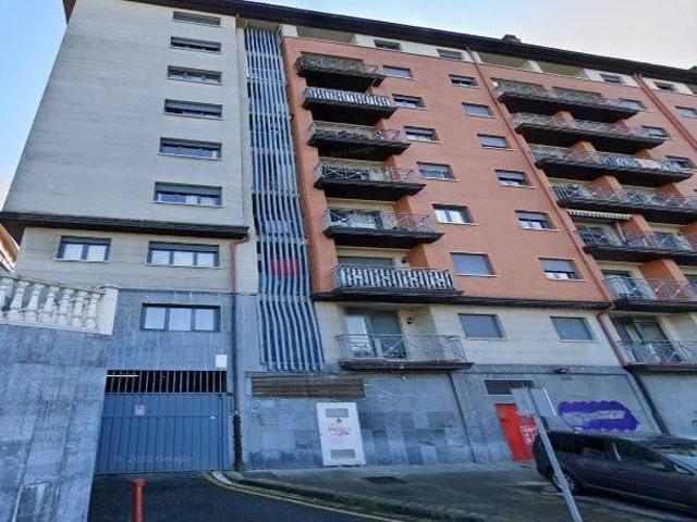 Piso en venta en Arrigorriaga, Bolueta