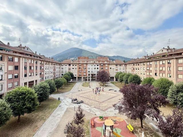Piso en venta en Arrigorriaga, Guipúzcoa