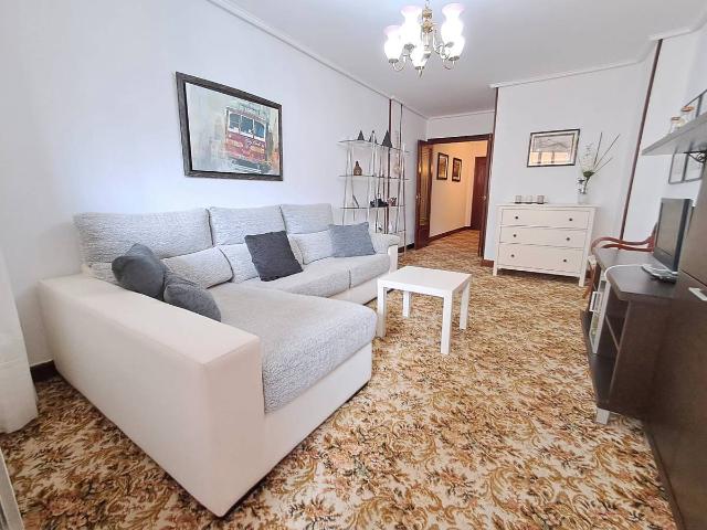 Piso en venta en Barakaldo, Landaburu