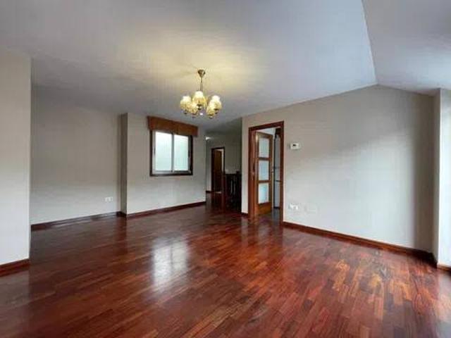 Piso en venta en Oseiro, A Coruña