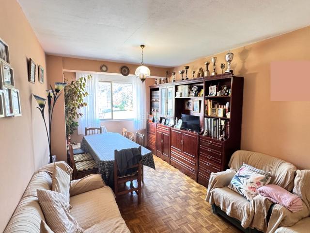 Piso en venta en Arteixo, A Coruña