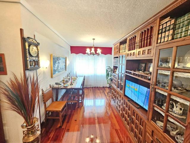 Piso en venta en Atxondo, Apatamonasterio