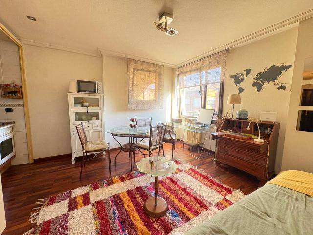 Piso en venta en Centro, Oviedo