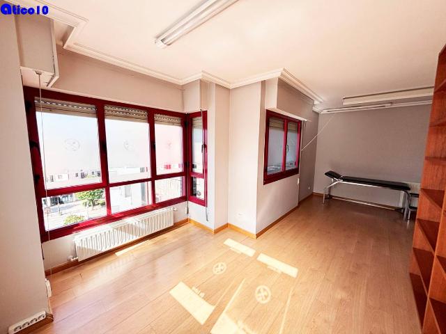 Piso en venta en Centro, Oviedo