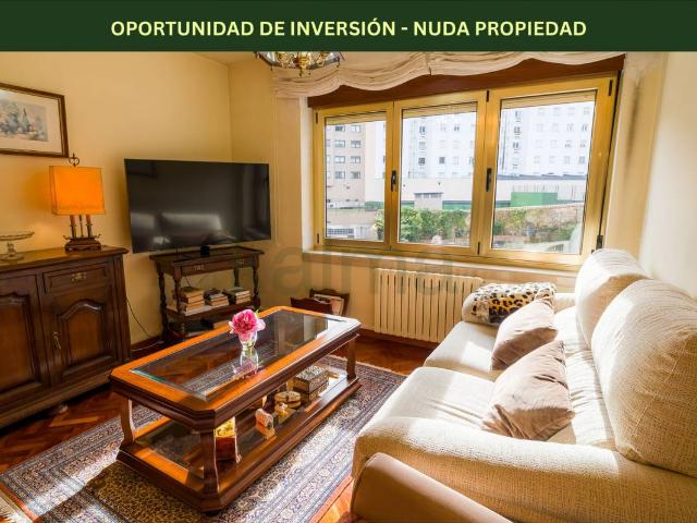 Piso en venta en Centro, Oviedo