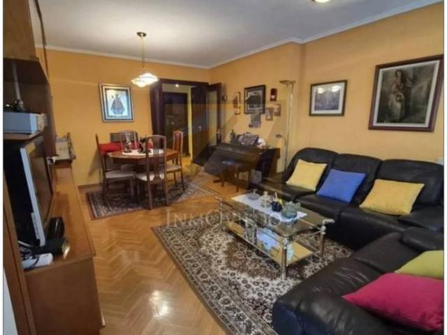 Piso en venta en Centro, Oviedo