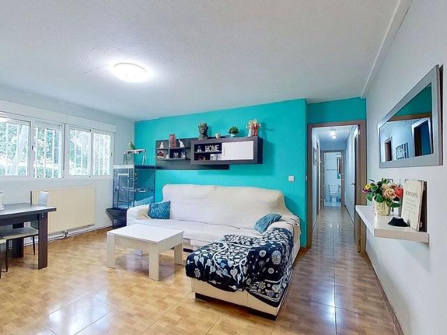 Piso en venta en Badia Del Vallès