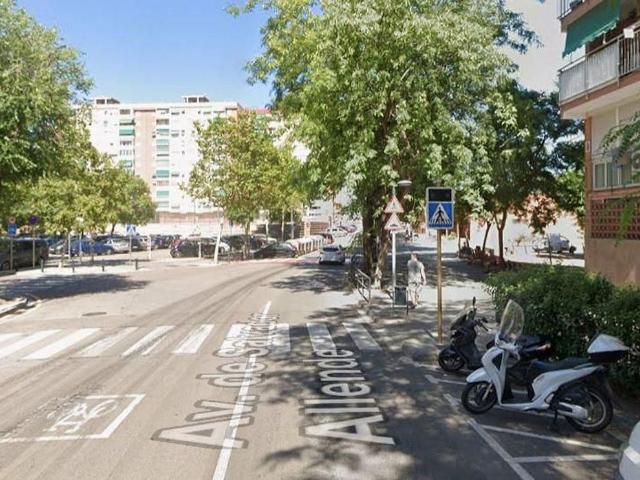 Piso en venta en Almeda, Cornellà De Llobregat