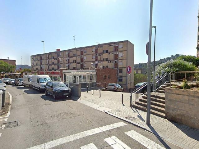 Piso en venta en Nou Barris, Barcelonès