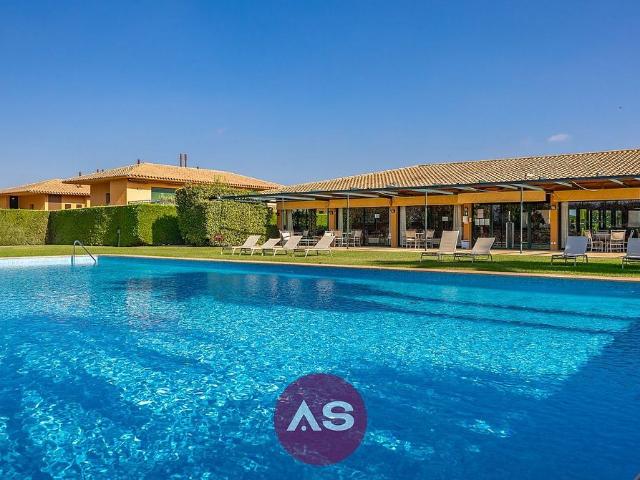 Piso en venta en Navata, Girona