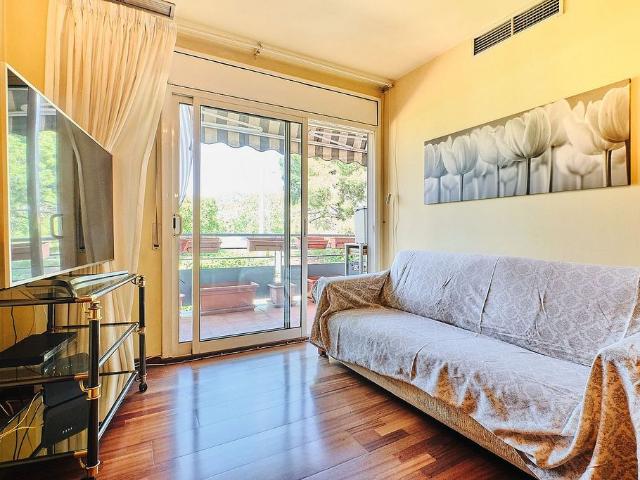 Piso en venta en Nou Barris, Barcelonès