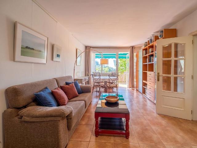 Piso en venta en les Roques Blanques, Maresme