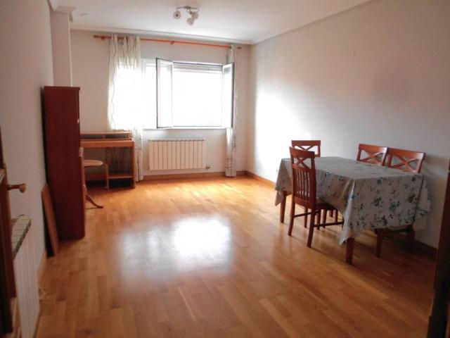 Piso en venta en Ávila