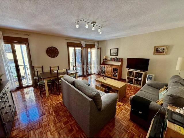 Piso en venta en Ávila, Castilla y León