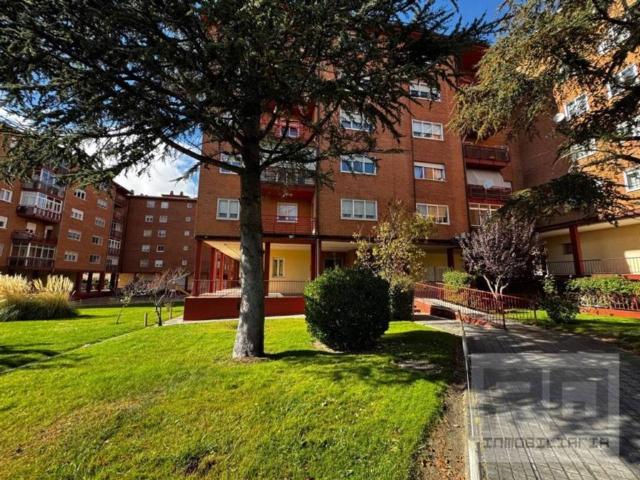Piso en venta en Ávila
