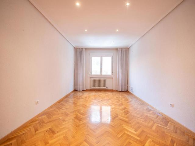 Piso en venta en Ávila