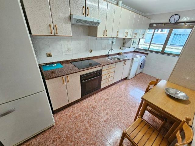 Piso en venta en Avilés, Asturias