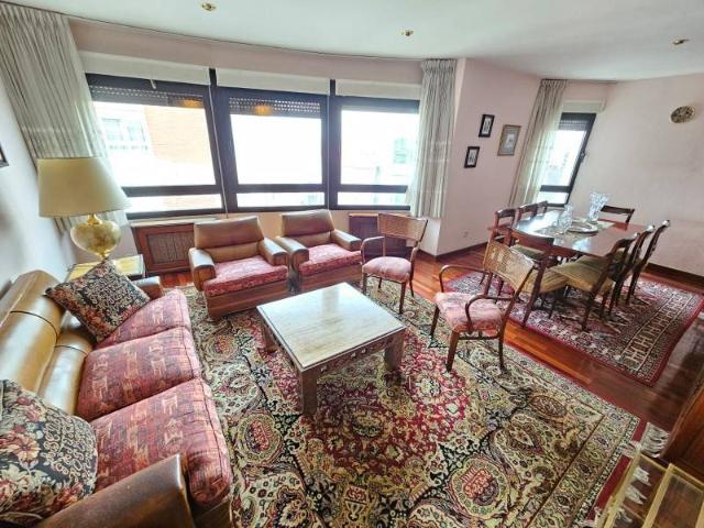 Piso en venta en Avilés, Asturias