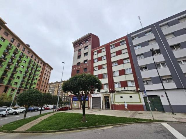 Piso en venta en Avilés, Asturias