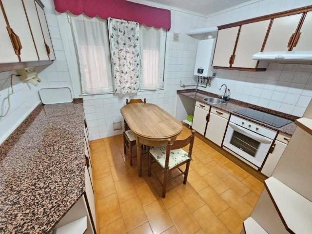 Piso en venta en Avilés, Asturias