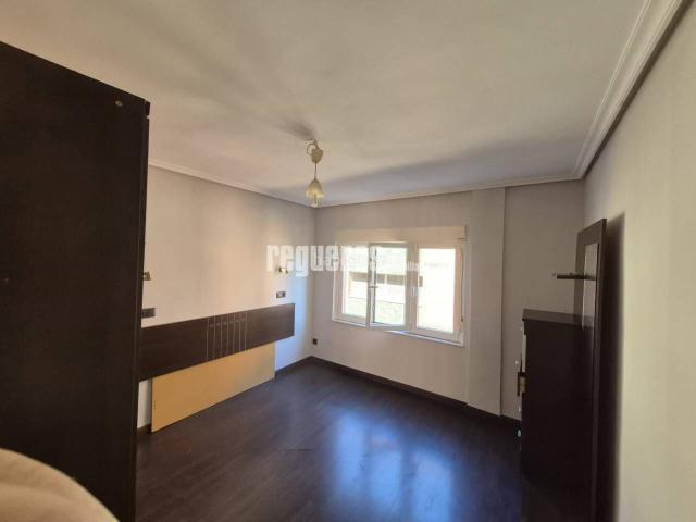 Piso en venta en Avilés, Asturias