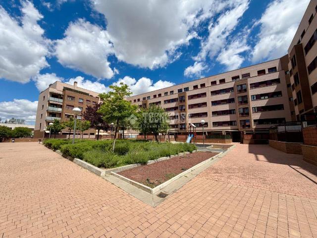 Piso en venta en Azuqueca De Henares, Castilla-La Mancha