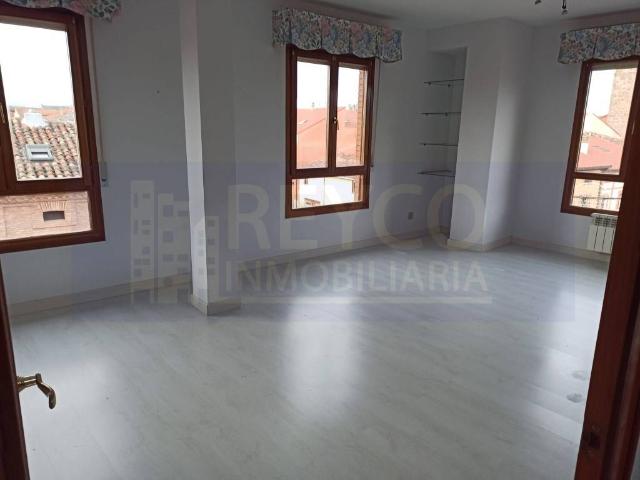 Piso en venta en Badarán, La Rioja