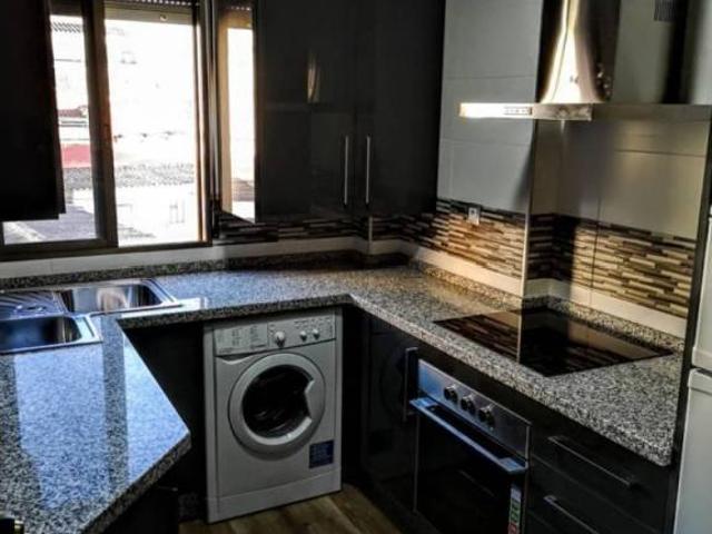 Piso en venta en Baena, Córdoba